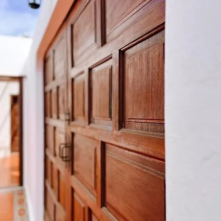 Casa Buna Colorada * Playa Blanca