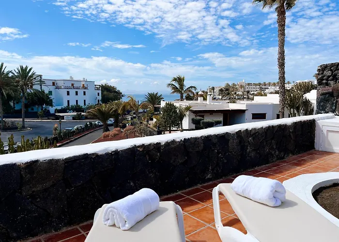 Casa Buna Colorada * Playa Blanca